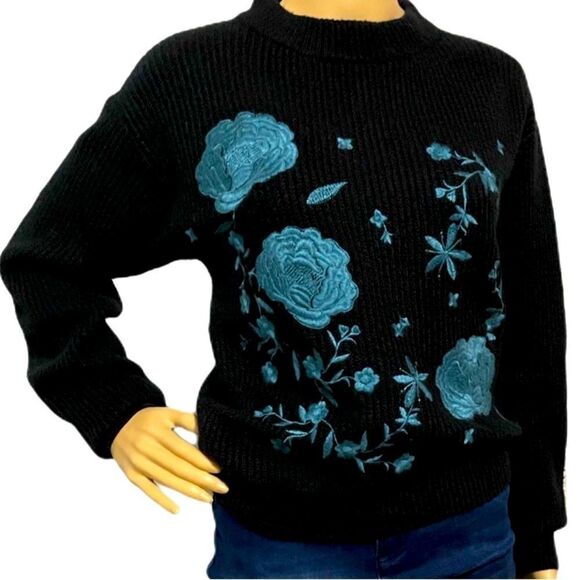 Who What Wear Embroidered Sweater    - Picture 2 of 8